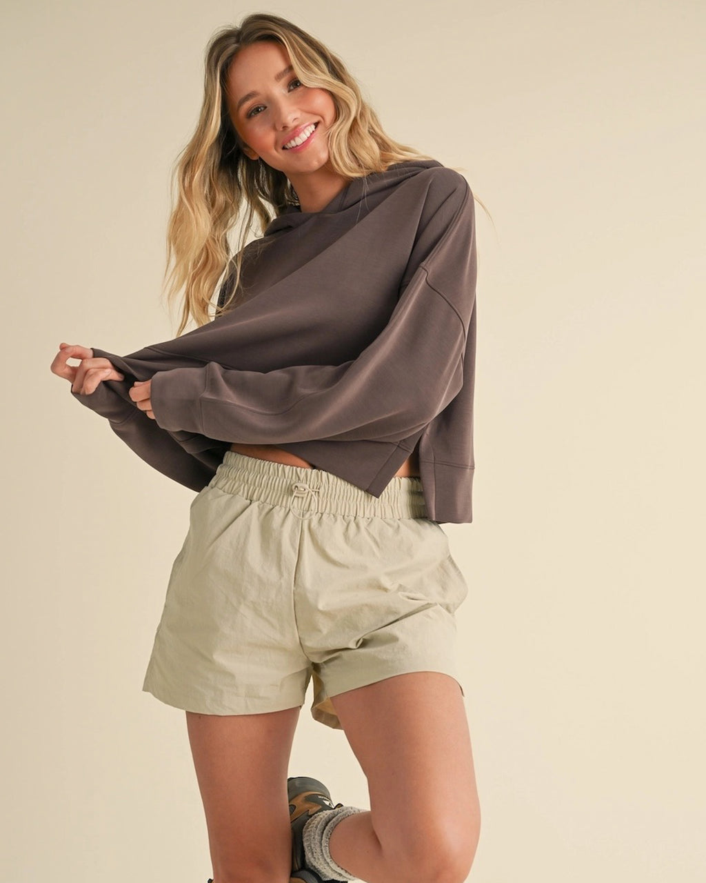 Cloud Comfort Cropped Hoodie | Brown