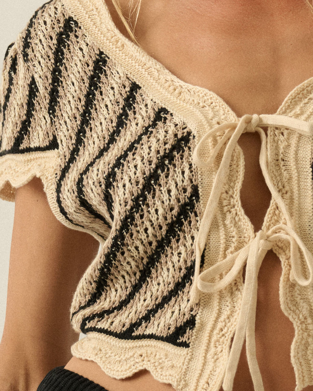 Daytrip Crochet Tie Top | Black & Tan