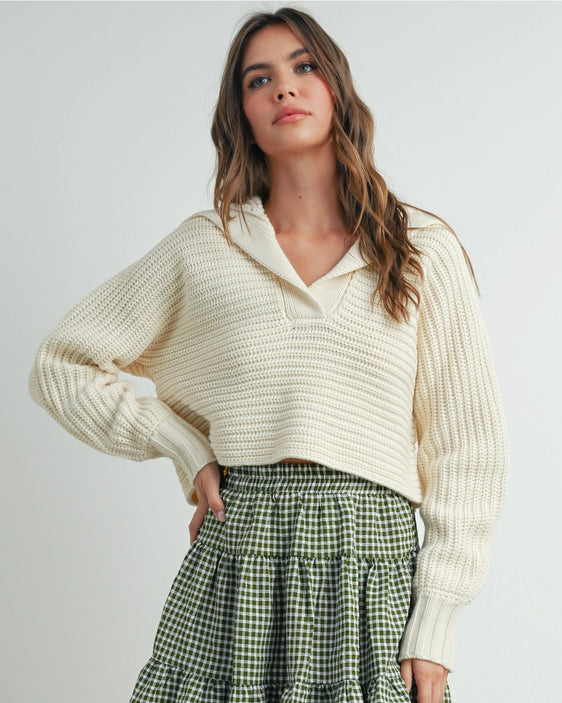 Cream cropped collared knit sweater for women