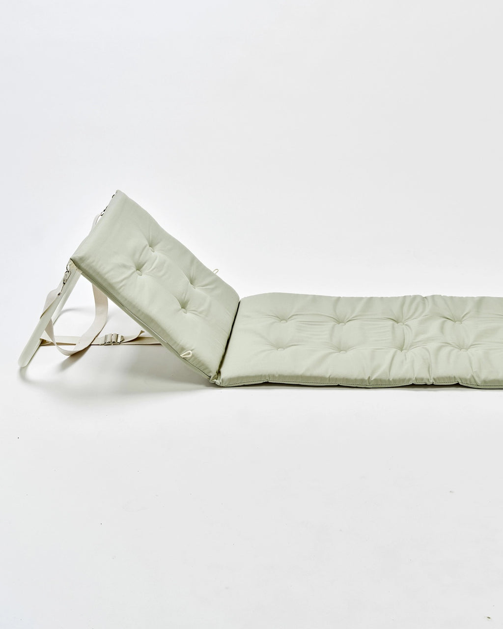 The Beach Read Recliner
